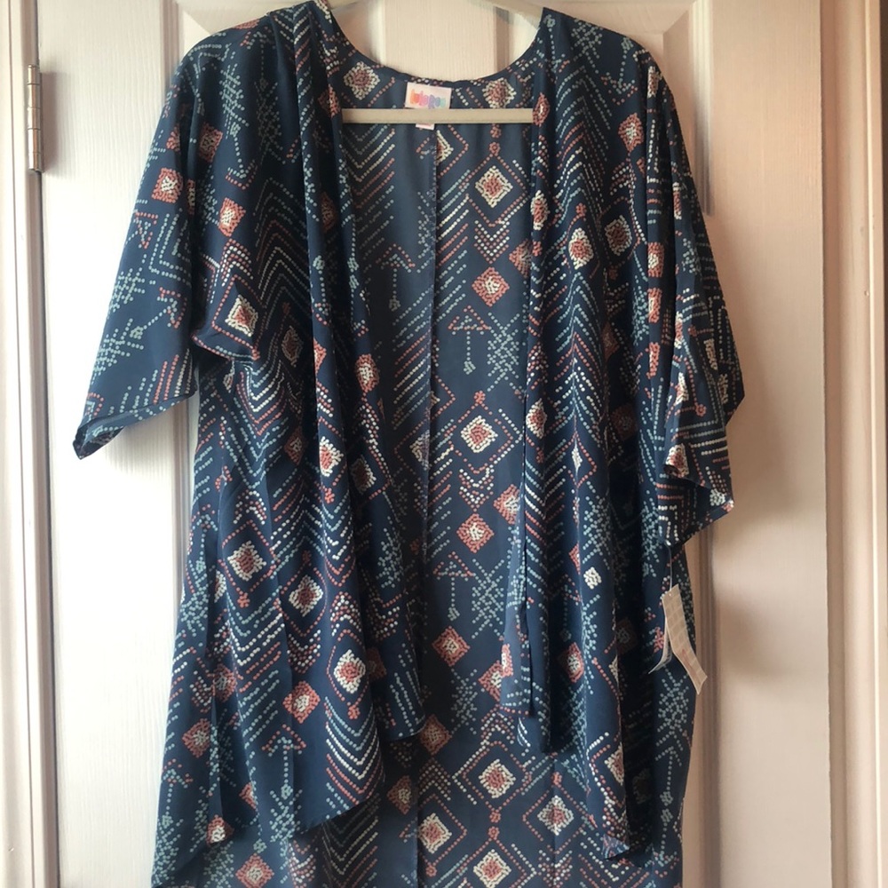 LuLaRoe Lindsay Size Small NWT!!!